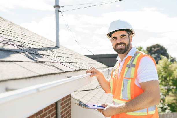 Best Roof Maintenance Services  in Centralia, WA